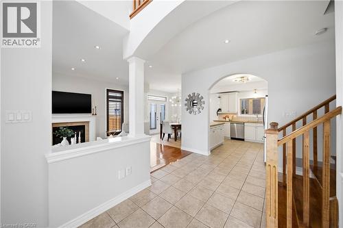 189 Cloverleaf Drive, Ancaster, ON - Indoor Photo Showing Other Room