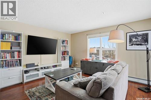 A206 103 Wellman Crescent, Saskatoon, SK - Indoor Photo Showing Living Room
