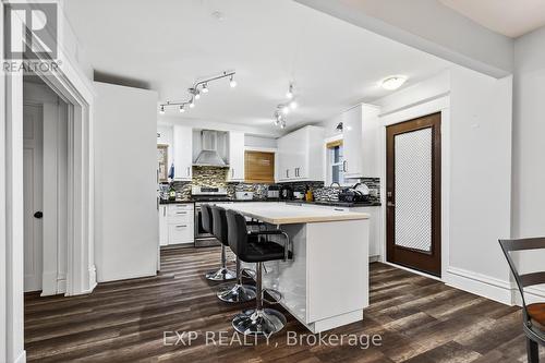 316 North Shore Boulevard W, Burlington, ON - Indoor