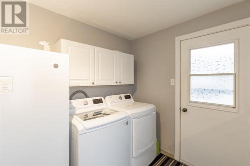 29 Greslet Place, Cbs, NL - Indoor Photo Showing Laundry Room