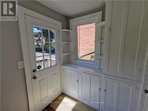 144 Ottawa Street S, Hamilton, ON - Indoor Photo Showing Other Room