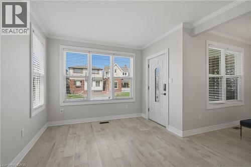 Bright and spacious living area - 78 Glendale Avenue N, Hamilton, ON - Indoor Photo Showing Other Room