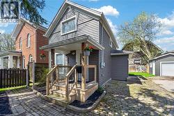 113 NIAGARA Street Welland, ON L3C 1J4