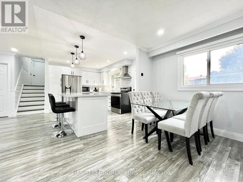 93 Parkway Avenue, Markham, ON - Indoor Photo Showing Dining Room