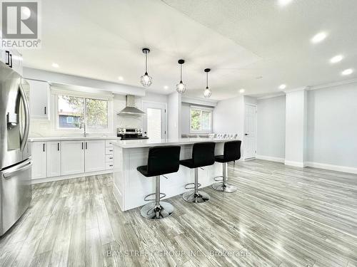 93 Parkway Avenue, Markham, ON - Indoor Photo Showing Kitchen With Upgraded Kitchen