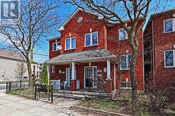 1099 OSSINGTON AVENUE Toronto, ON M6G 4B2
