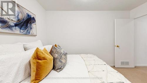 830 - 5 Everson Drive, Toronto, ON - Indoor Photo Showing Bedroom