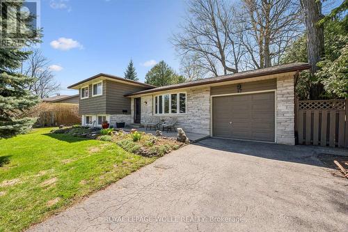 47 HILLCREST LANE  Kitchener, ON N2K 1S9