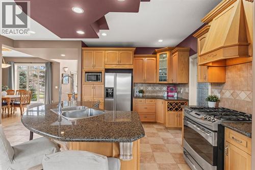 140 Simcoe Close Sw, Calgary, AB 