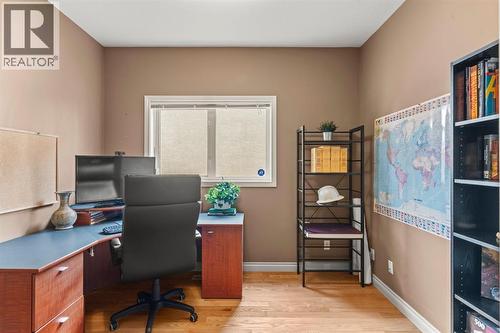 140 Simcoe Close Sw, Calgary, AB 