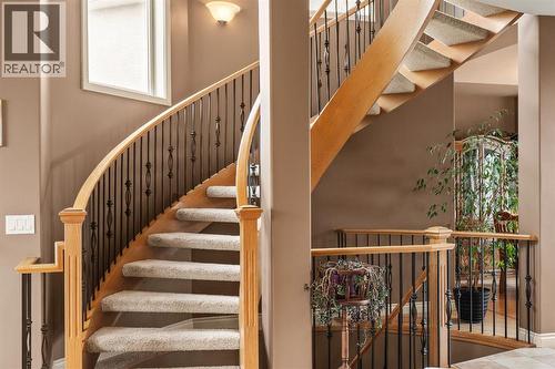 140 Simcoe Close Sw, Calgary, AB 