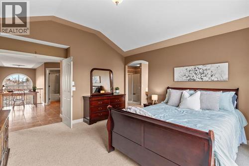 140 Simcoe Close Sw, Calgary, AB 