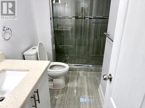 29 Bald Eagle Avenue, Toronto, ON - Indoor Photo Showing Bathroom