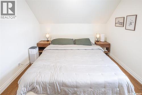 832 Algoma Avenue, Moose Jaw, SK - Indoor Photo Showing Bedroom