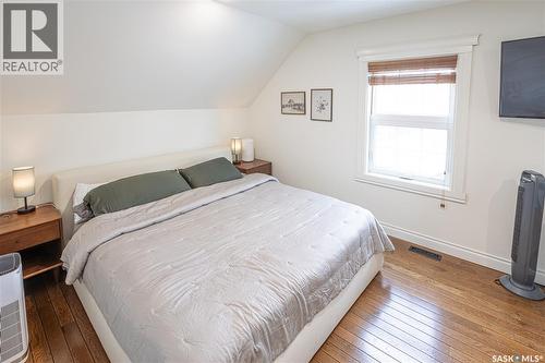 832 Algoma Avenue, Moose Jaw, SK - Indoor Photo Showing Bedroom
