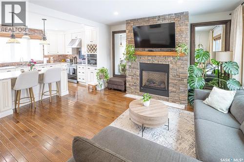 832 Algoma Avenue, Moose Jaw, SK - Indoor Photo Showing Living Room With Fireplace
