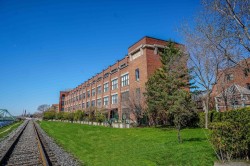 207-11 Rue Charlevoix Montréal (Le Sud-Ouest), QC H3J 2V9