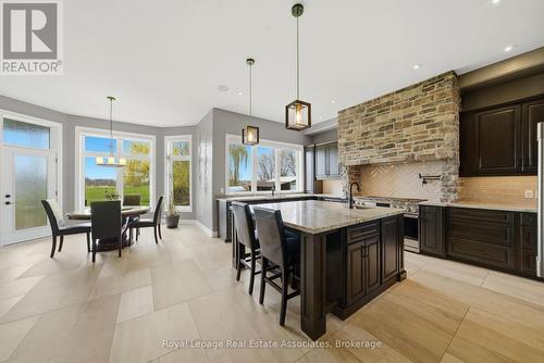 43 Third Road E, Hamilton, ON - Indoor