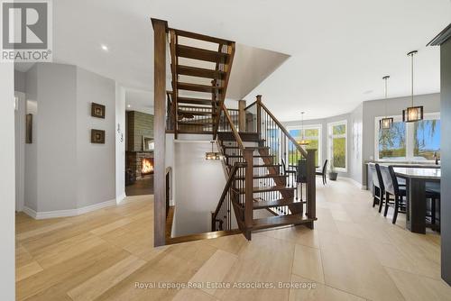 43 Third Road E, Hamilton, ON - Indoor