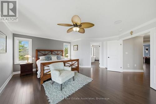 43 Third Road E, Hamilton, ON - Indoor Photo Showing Bedroom