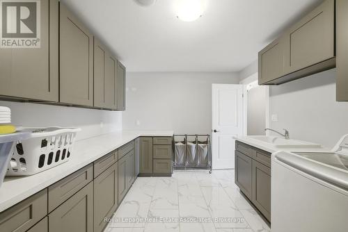 43 Third Road E, Hamilton, ON - Indoor Photo Showing Laundry Room