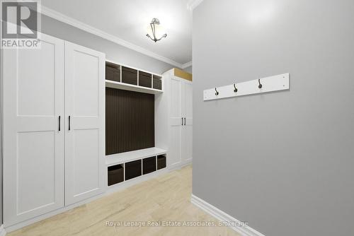 43 Third Road E, Hamilton, ON - Indoor Photo Showing Other Room