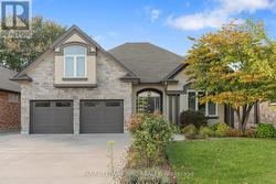 7 SAPPHIRE COURT N  St. Catharines (Lakeshore), ON L2M 0A4