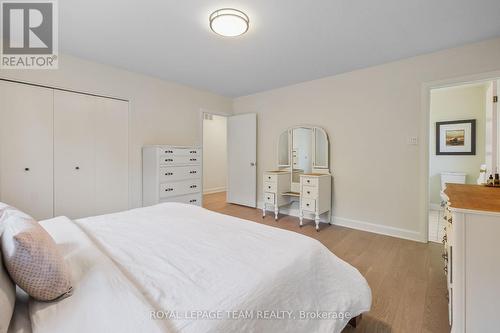 665 Golden Avenue, Ottawa, ON - Indoor Photo Showing Bedroom