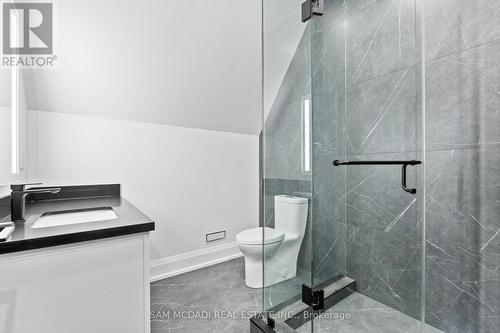 107 Vista Boulevard, Mississauga, ON - Indoor Photo Showing Bathroom