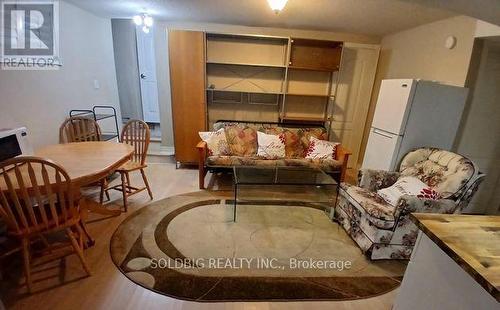 257 Anthony Avenue, Mississauga, ON - Indoor