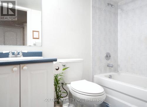 257 Anthony Avenue, Mississauga, ON - Indoor Photo Showing Bathroom