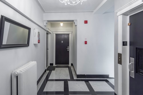 Ascenseur - 21-376 Av. Redfern, Westmount, QC - Indoor Photo Showing Other Room