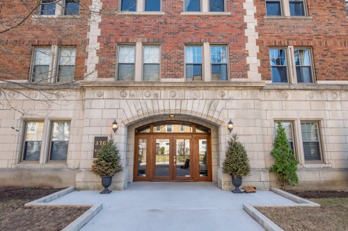 Façade - 21-376 Av. Redfern, Westmount, QC - Outdoor With Facade