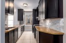 Cuisine - 21-376 Av. Redfern, Westmount, QC  - Indoor Photo Showing Kitchen With Double Sink With Upgraded Kitchen 