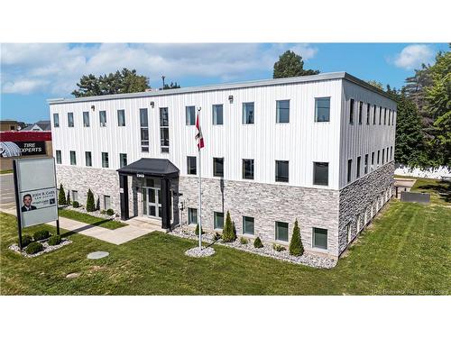 1149 Smythe St, Fredericton, NB 