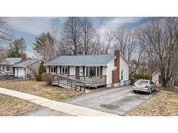 41 Bristol ST  Fredericton, NB E3B 4W2