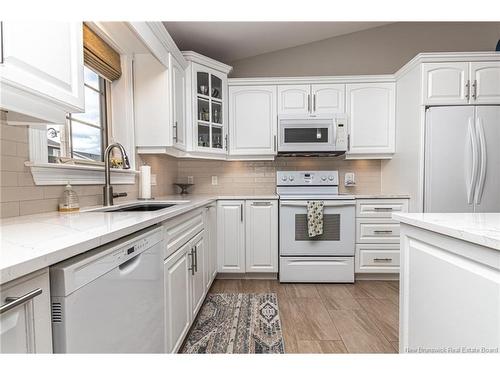 105 Reba Cres, Fredericton, NB 