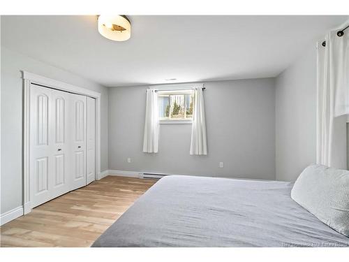 22 Emma Crt, Fredericton, NB 