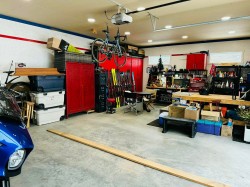 Garage - 