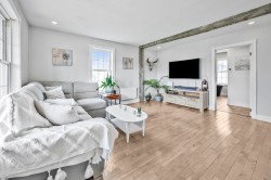 Salon - 