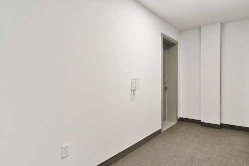 Corridor - 208-10075 Rue De L'Épervier, Mirabel, QC - Indoor Photo Showing Other Room