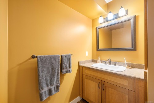 1158 Kathleen Dr, Duncan, BC 