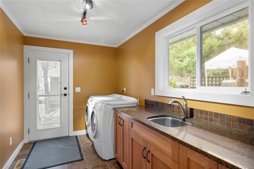 1158 Kathleen Dr, Duncan, BC 