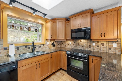 1158 Kathleen Dr, Duncan, BC 