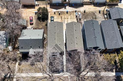 96 Ellesmere Ave, Winnipeg, MB 