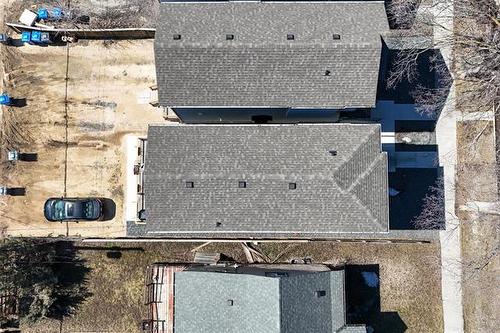 96 Ellesmere Ave, Winnipeg, MB 