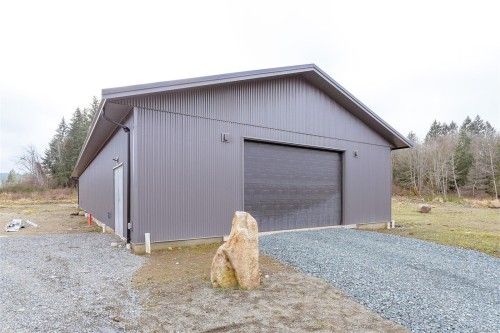 8480 Crofton Rd, Crofton, BC 