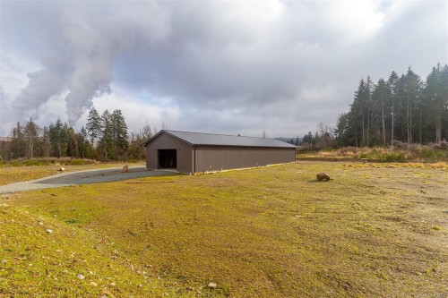 8480 Crofton Rd, Crofton, BC 