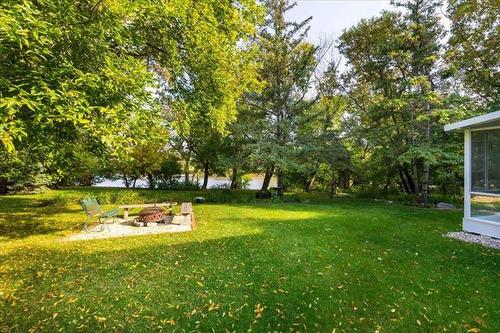 7793 Roblin Blvd, Headingley, MB 