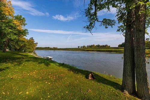 7793 Roblin Blvd, Headingley, MB 
